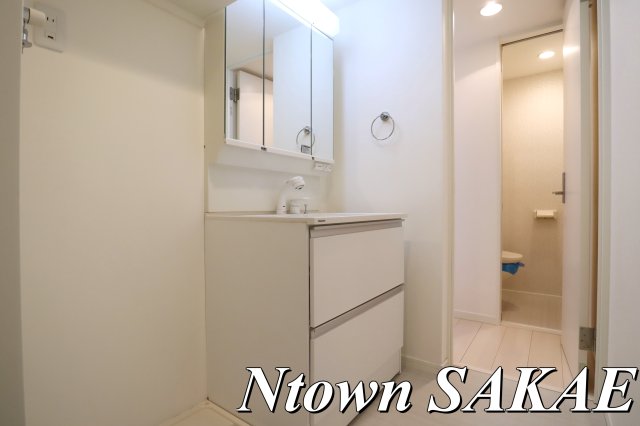 洗面設備　独立洗面台で身支度をすべて済ませてしまいましょう