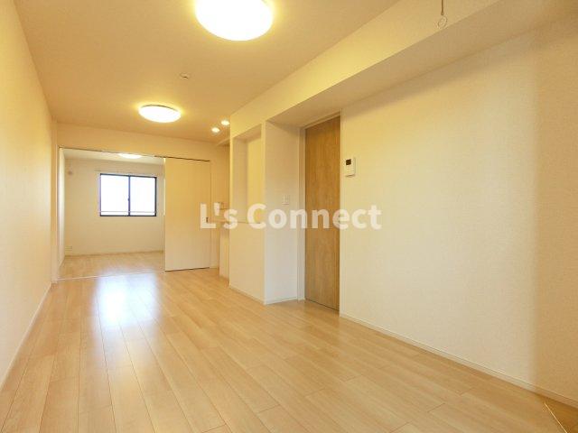 居室・リビング　１３．３帖のＬＤＫ。