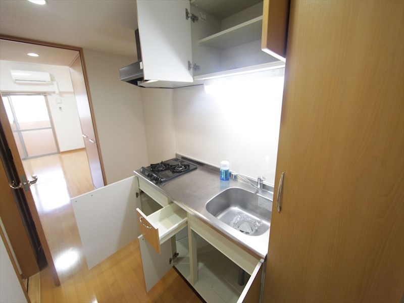 キッチン　システムキッチン（ガス2口コンロ付）同仕様写真