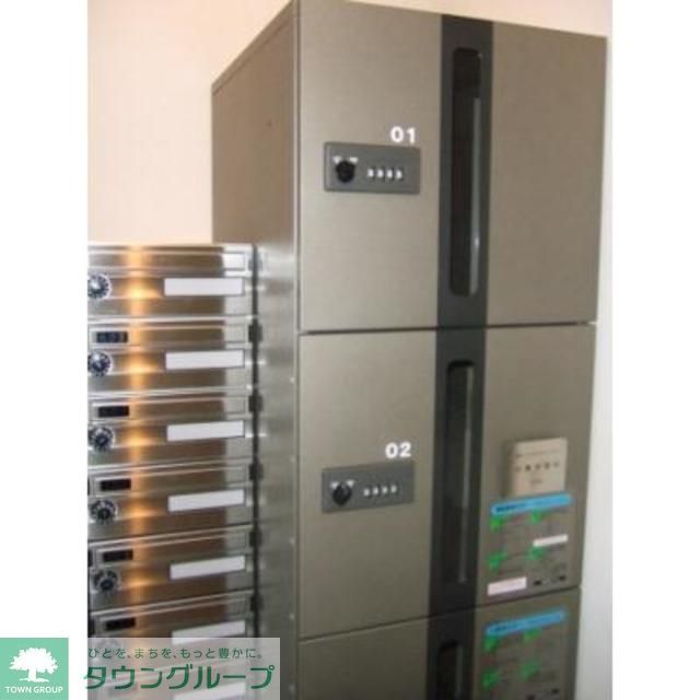 玄関　※写真は同タイプ住戸です。