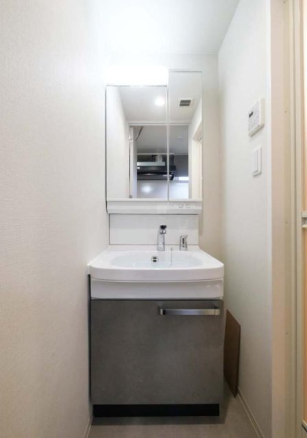 洗面設備　※別室の参考写真の為、現況優先です。