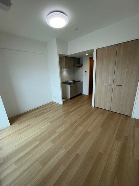 居室・リビング　こちらのリビングで趣味の時間をお楽しみください