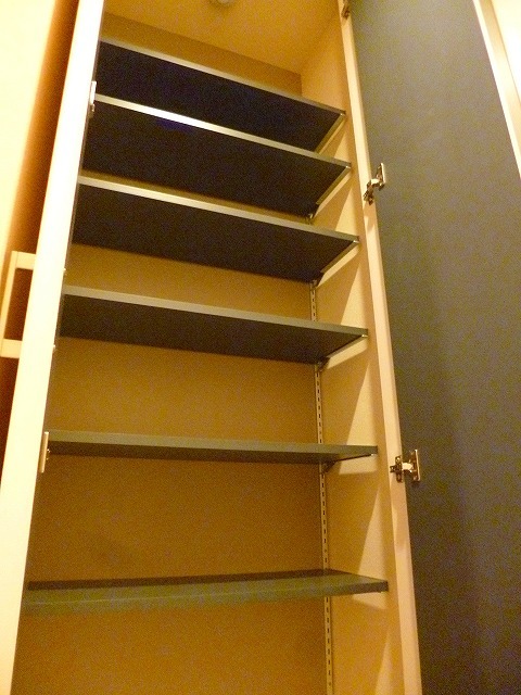 洗面設備　★3面鏡付きシャンプードレッサー★