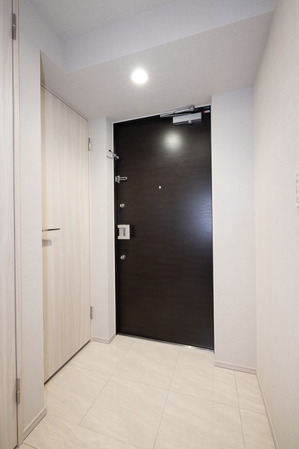 玄関　※写真は同タイプ住戸です。