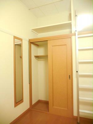 収納　クローゼット