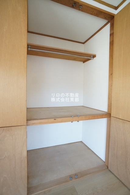 収納　奥行のある収納付です！増えがちな荷物をスッキリ収納できます！
