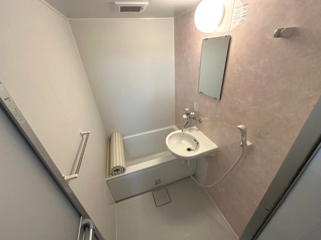 バス・シャワールーム　嬉しいバス・トイレ別