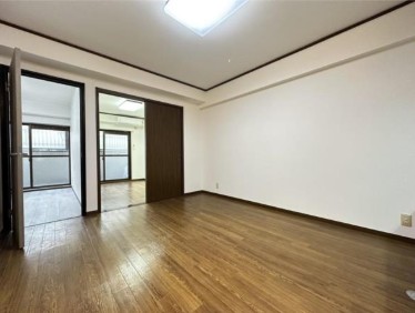 居室・リビング　居室