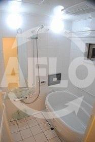 バス・シャワールーム　エステムエグゼ心斎橋　浴室