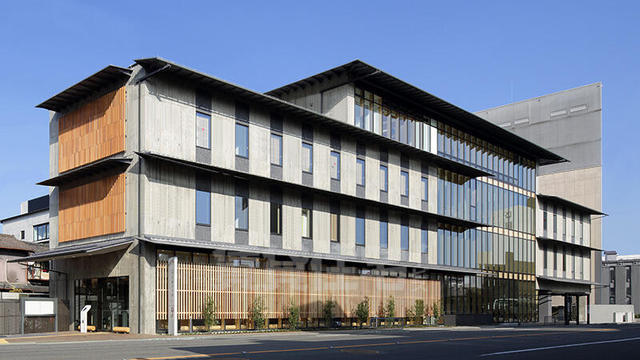 役所　上京区役所（役所）まで742m