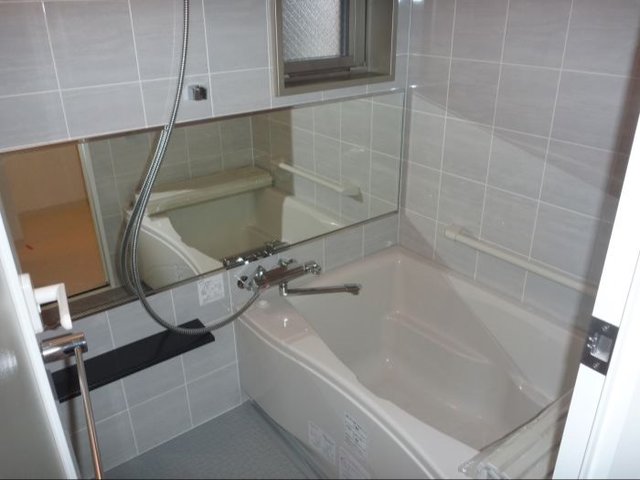 バス・シャワールーム　バスルーム