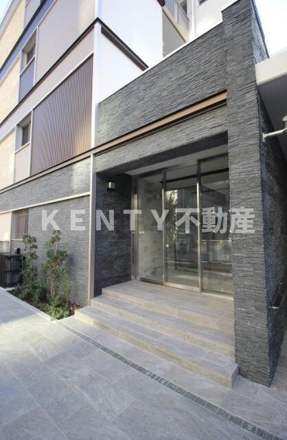 エントランス　建物の内部です