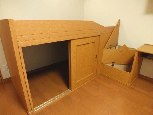 収納　ベッド下収納