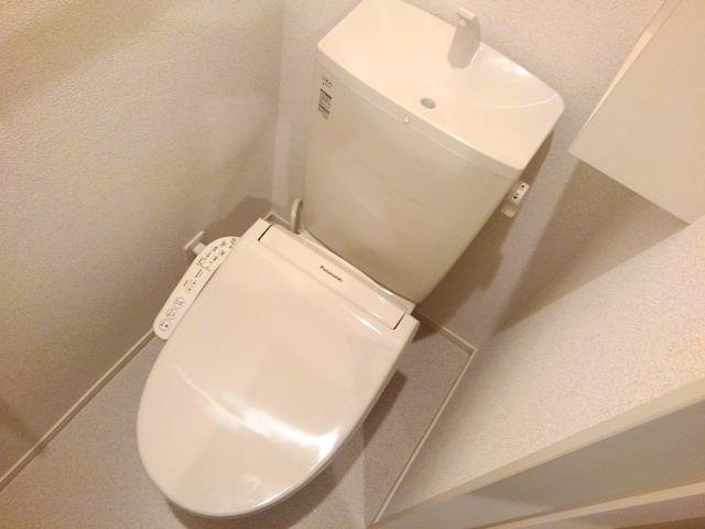 トイレ　シンプルで使いやすいトイレです