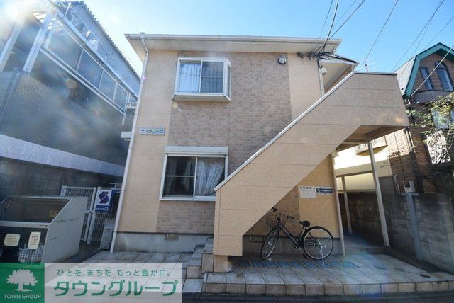 建物外観　★駅徒歩4分の駅近物件です★