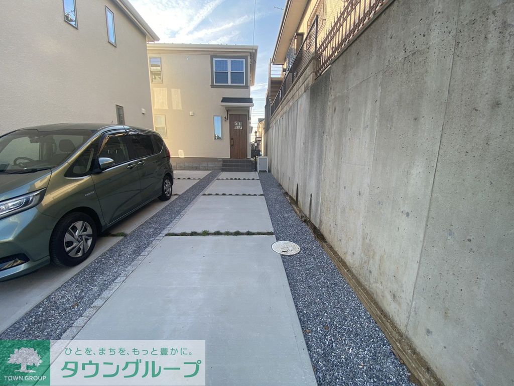 駐車場　駐車場
