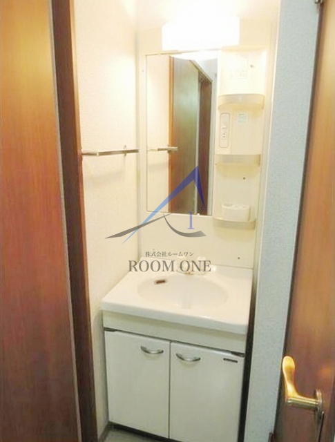 洗面設備　洗面台です。