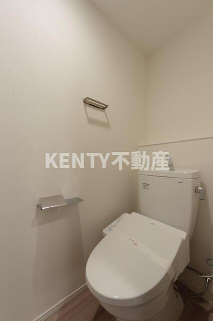 トイレ　※写真は同タイプ住戸です。