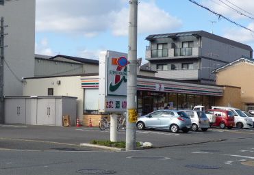 コンビニ　セブンイレブン 深草西浦8丁目店（コンビニ）まで139m