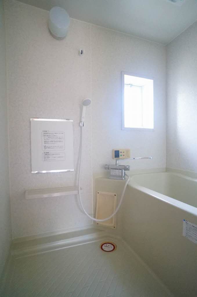 バス・シャワールーム　浴室