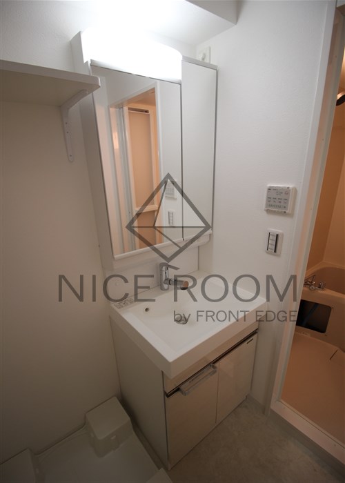 洗面設備　ワールドアイ難波南ＰＯＲＴＡ　独立洗面台