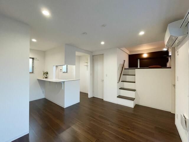 居室・リビング　アリビオ板橋　板橋区弥?町