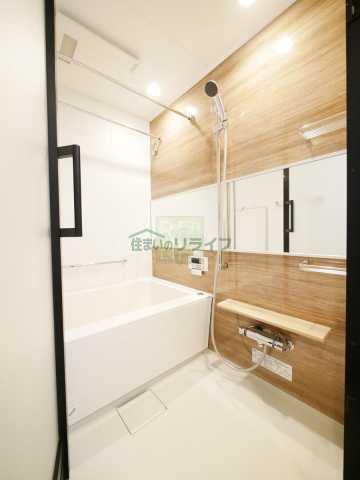 バス・シャワールーム　別部屋参考写真