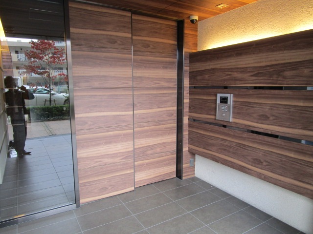 エントランス　エントランス