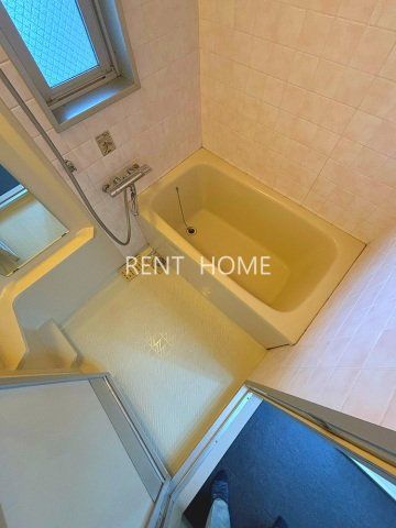 バス・シャワールーム　広めのお風呂です。