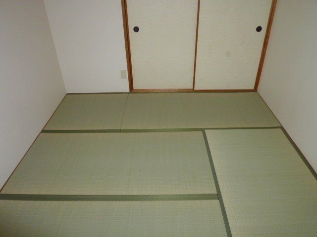 その他　和室4.5帖です。