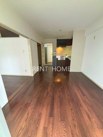 居室・リビング　広いリビングです。