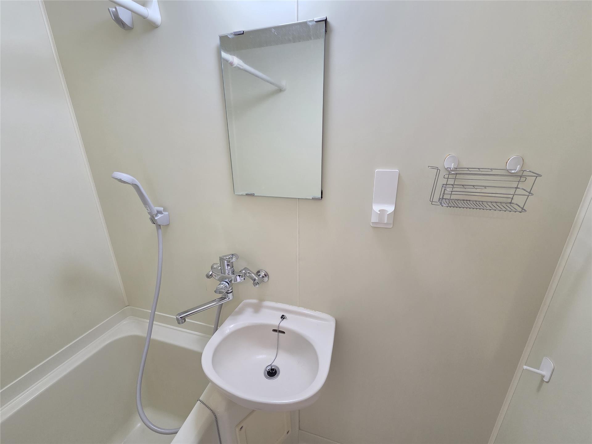 洗面設備　シャワーが使えるので便利な洗面台あり♪