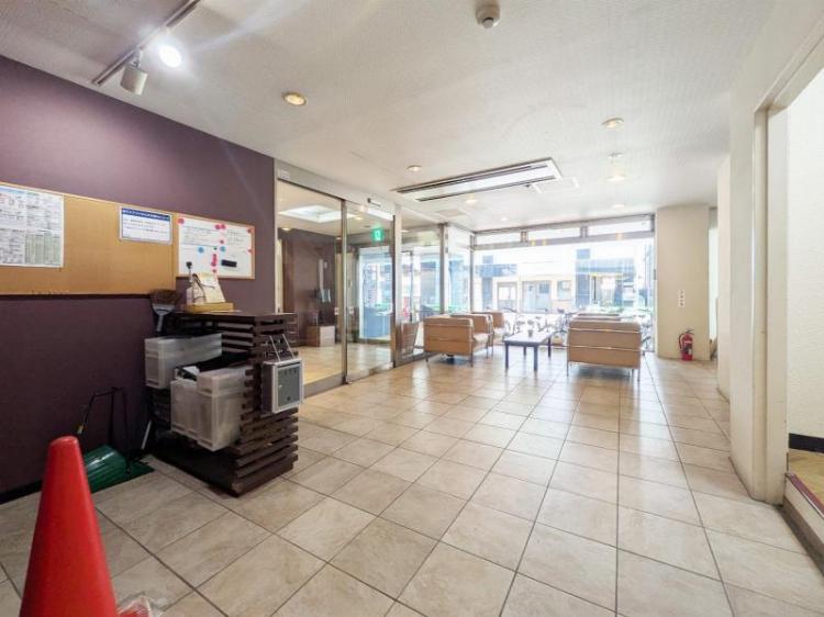 エントランス　エントランス