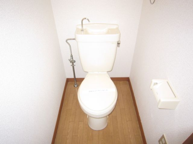 トイレ　清潔感のあるトイレです。