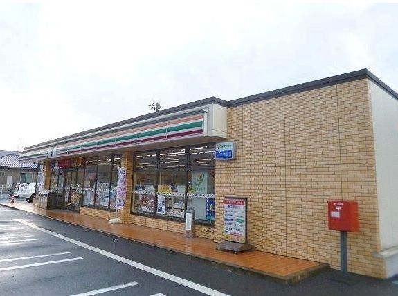 コンビニ　セブンイレブン上根バイパス店（コンビニ）まで800m