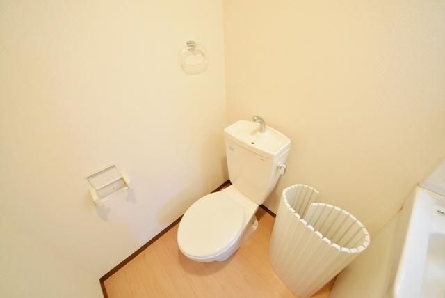 トイレ　★お部屋探しはタウンハウジング稲田堤店まで★