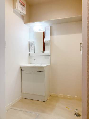 洗面設備　洗面化粧台