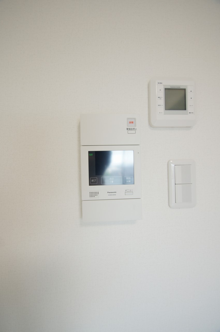 セキュリティ　安心のTVモニター付きインターホン