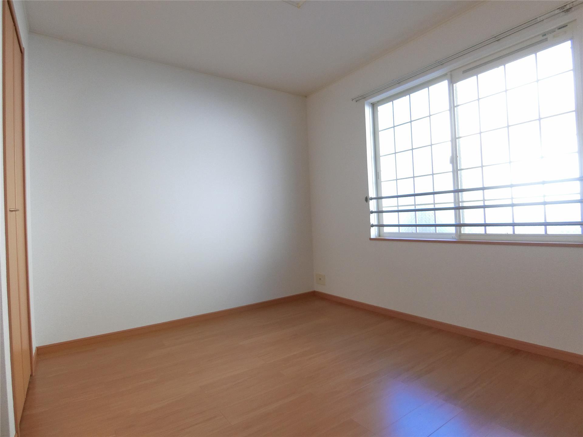 その他部屋・スペース　家具の配置もしやすいフローリングの洋室6.5帖♪