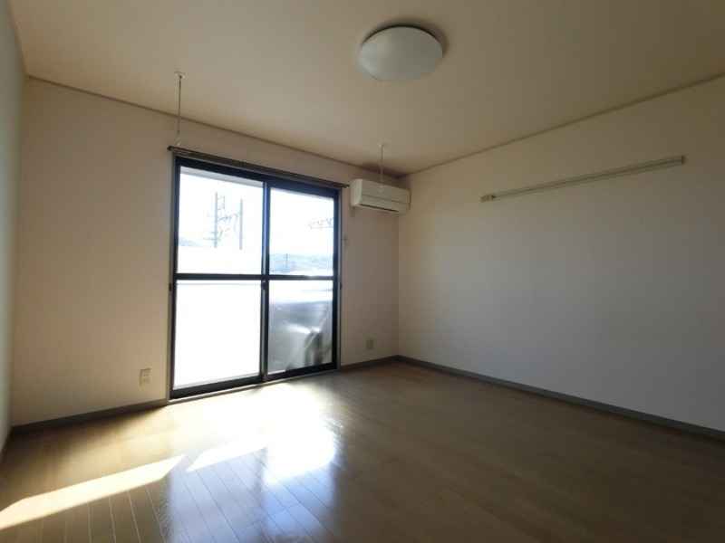 居室・リビング　図面と現状に相違がある場合には現状を優先