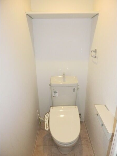 トイレ　同タイプ内観です