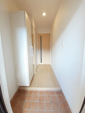 玄関　収納もある玄関です