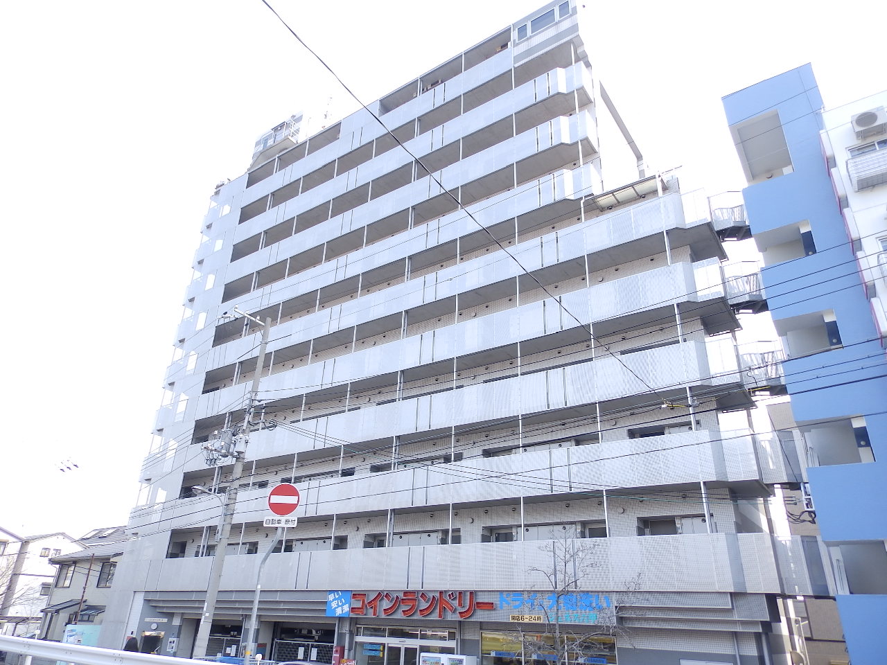 建物外観　大きなマンションです