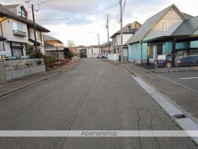 その他　周辺道路（その他）まで0m
