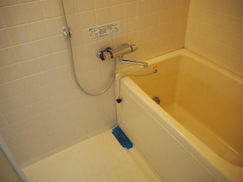 バス・シャワールーム　バス