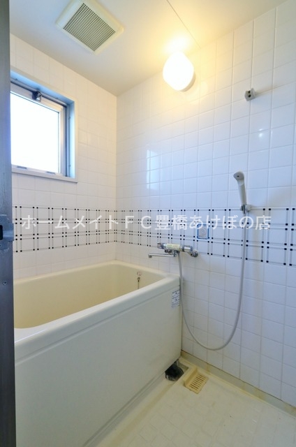 バス・シャワールーム　同型別部屋写真