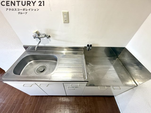 キッチン　壁付けキッチンでスペースを有効活用できます！