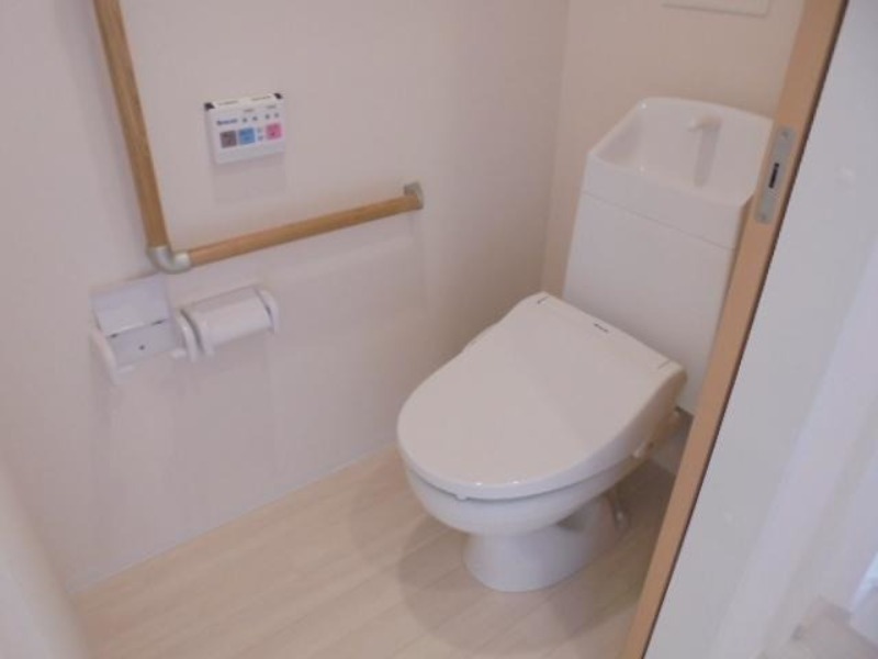 トイレ　図面と現状に相違がある場合には現状を優先