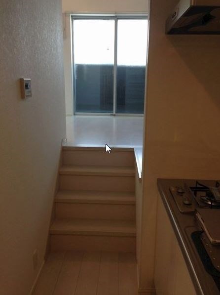 玄関　同タイプのお部屋の写真です。