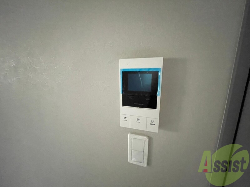 セキュリティ　ＴＶモニター付インターホンです。来客者の顔が見えるので安心！